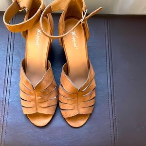 Xappeal brown sandals